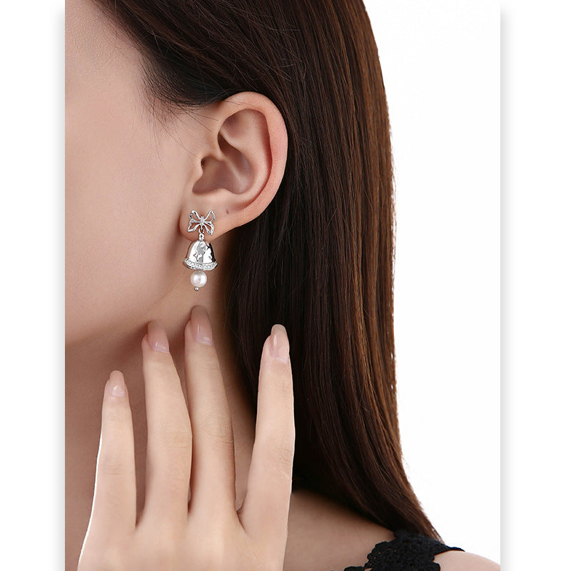 Bell parel oorbel